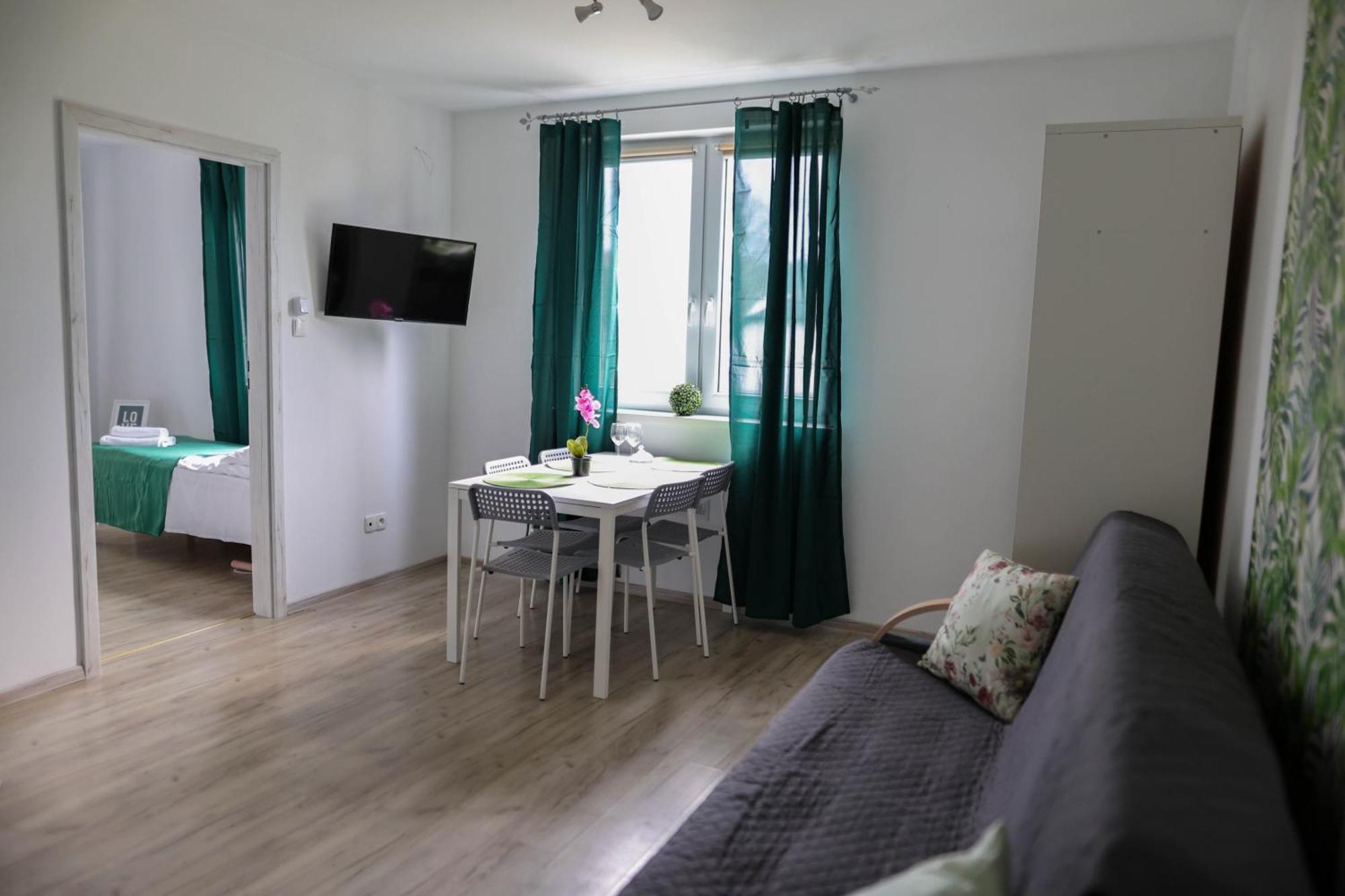Apartamenty Poddabek- Basen Kryty, Sauna, Animacje Dla Dzieci , Malpi Gaj, Baseny Na Dachu Поддомб'є Екстер'єр фото