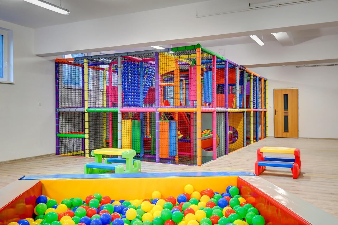 Apartamenty Poddabek- Basen Kryty, Sauna, Animacje Dla Dzieci , Malpi Gaj, Baseny Na Dachu Поддомб'є Екстер'єр фото